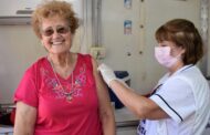 Se comenzará a aplicar la vacuna antigripal a adultos mayores de 65 años no institucionalizados